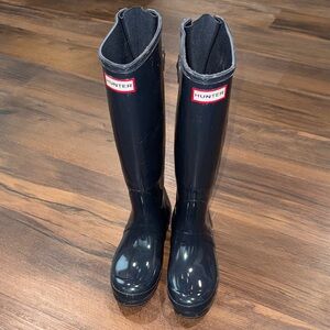 Women's HUNTER Original Gloss Tall Navy Blue Rubber Rain Boots Size 6